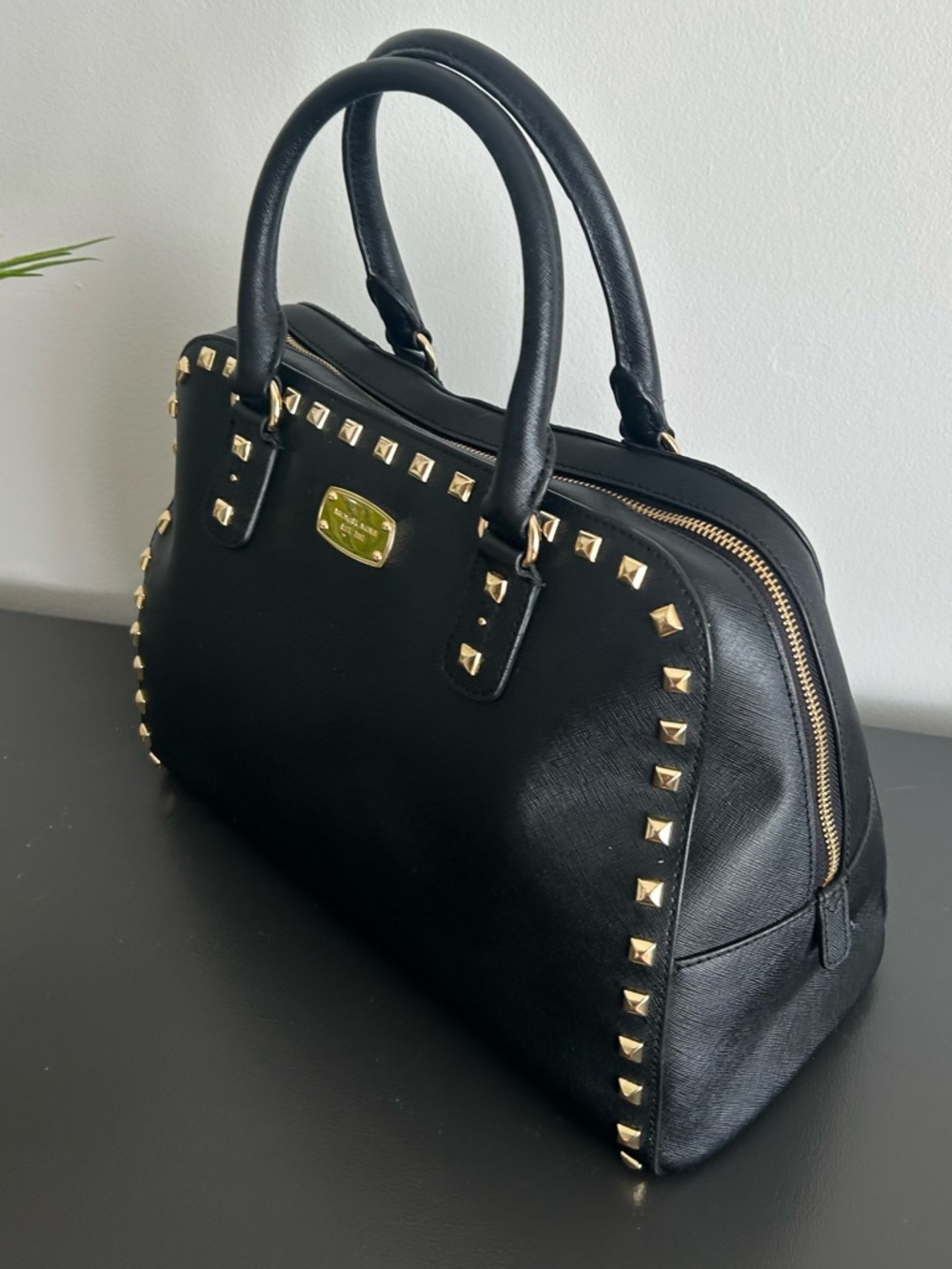 Michael Kors Black leather Satchel Gold Stud structured tote - Picture 6 of 11